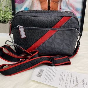 Michael Kors Cooper Xbody